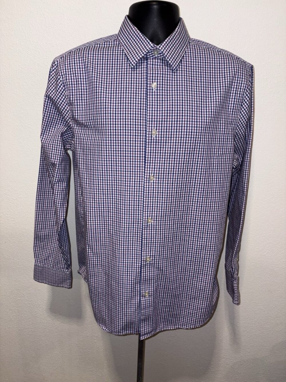 Banana Republic Dress Shirt Mens Size M Classic Fit Purple Plaid Long Sleeve